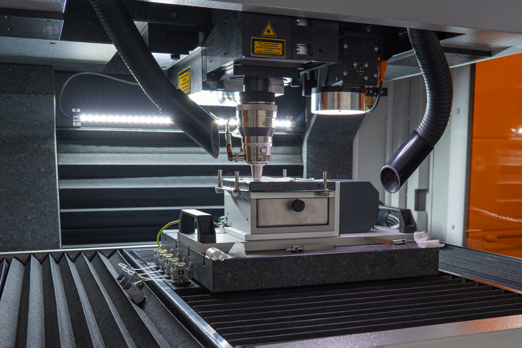 KMLT® ultrashort-pulse fs laser processing
