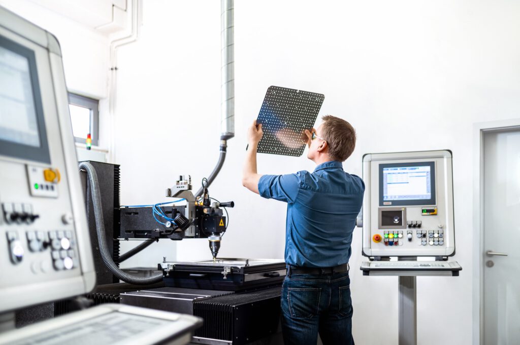 Jobs in der Metallbearbeitung mit modernen Lasermaschinen